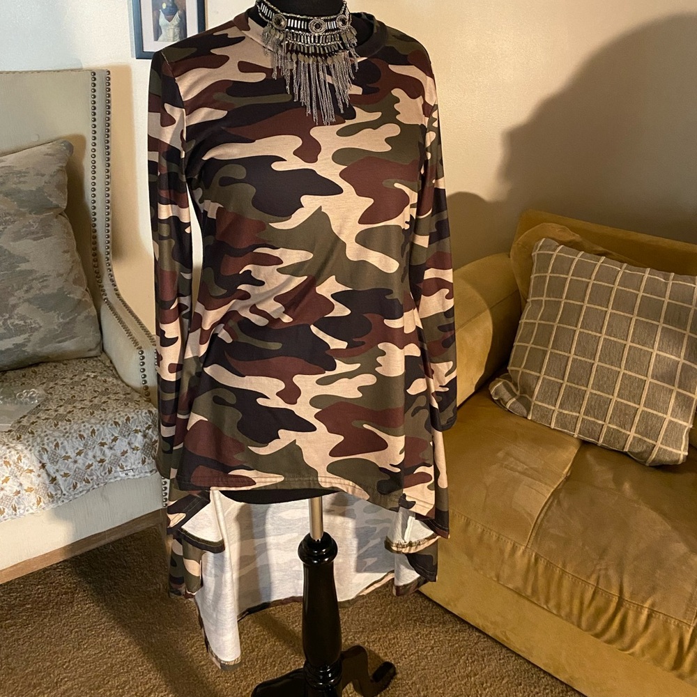 Camouflage Long Sleeve High-Low Top
